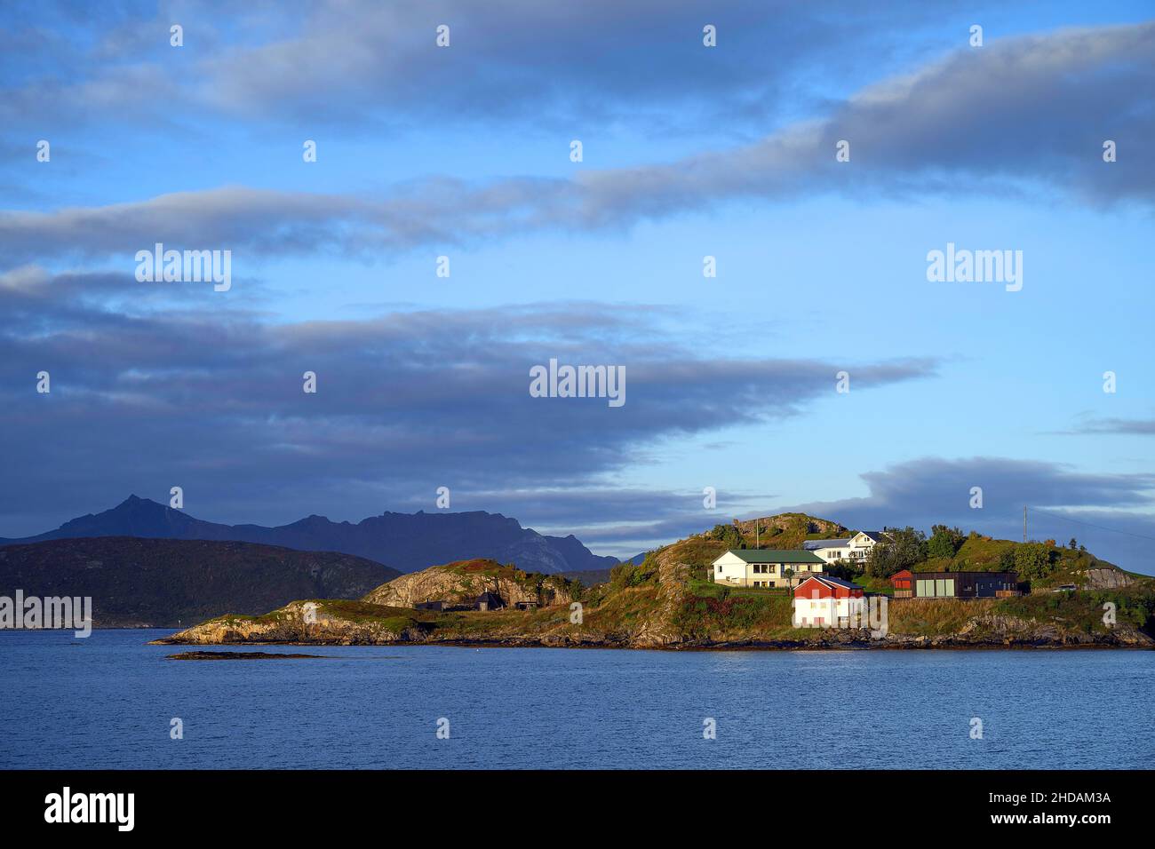 Morgenlicht auf Insel Hillesöya / morning light on island Hillesöya Stock Photo