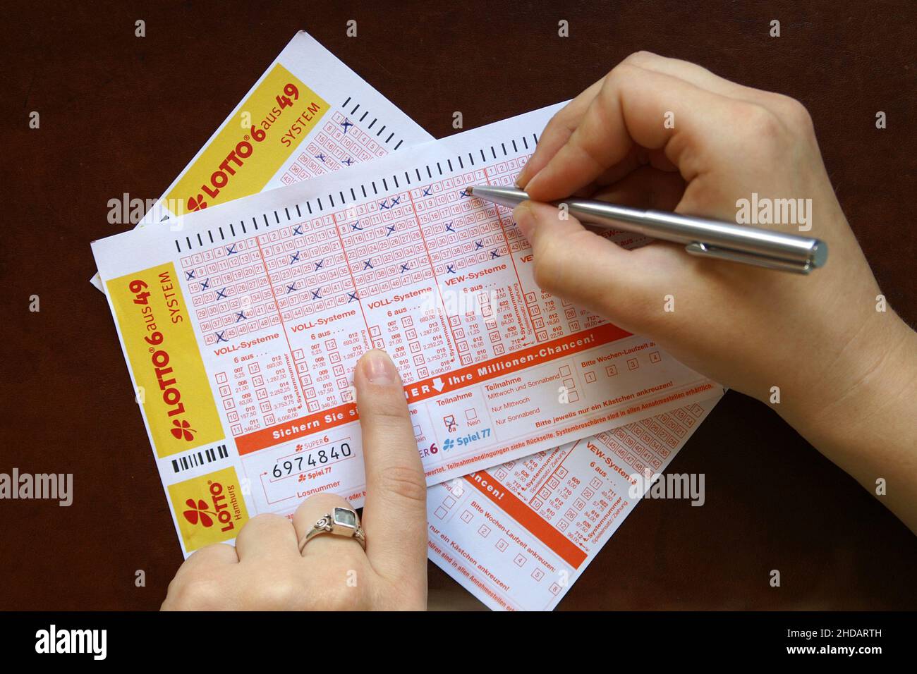 Ausgefüllte Lottoscheine, 6 aus 49, Stock Photo