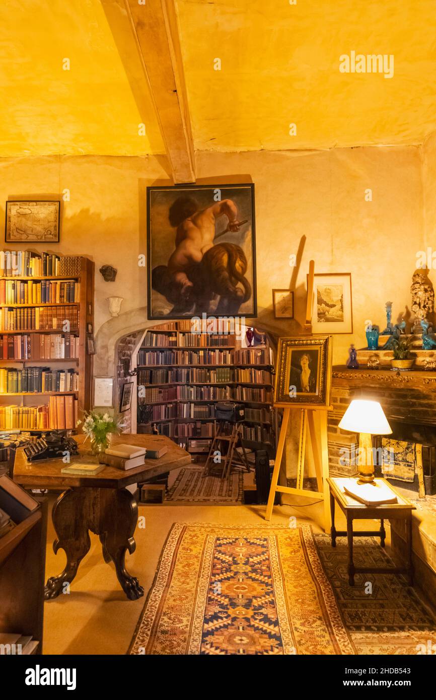 England, Kent, Cranbrook, Sissinghurst Castle, Interior View of the Living Room and Study of Vita Sackville-West the Famous Author and Garden Designer Stock Photo