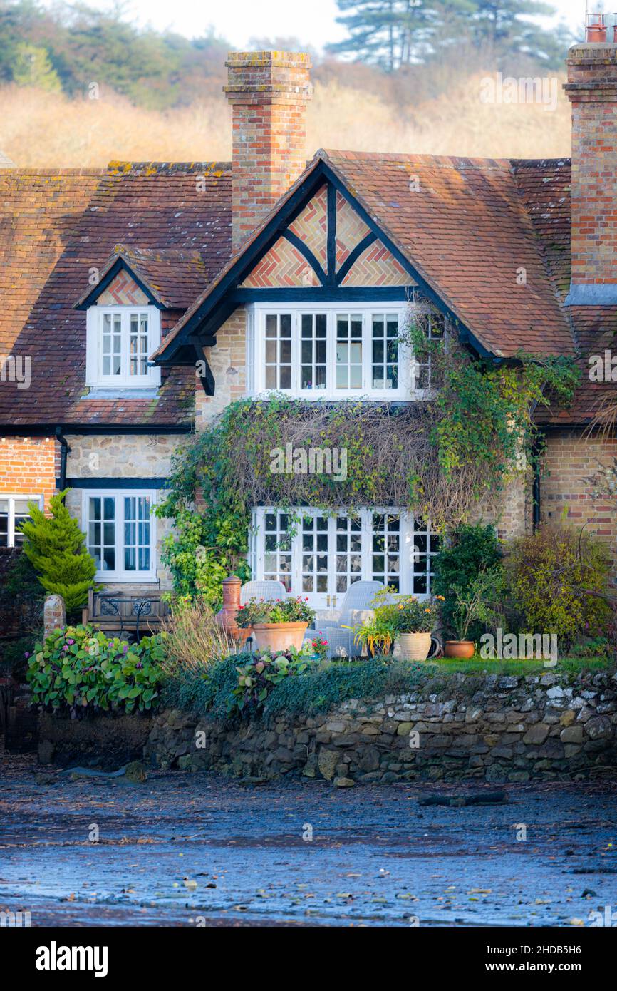 Charming house by the river, Beaulieu Village, New Forest, Hampshire