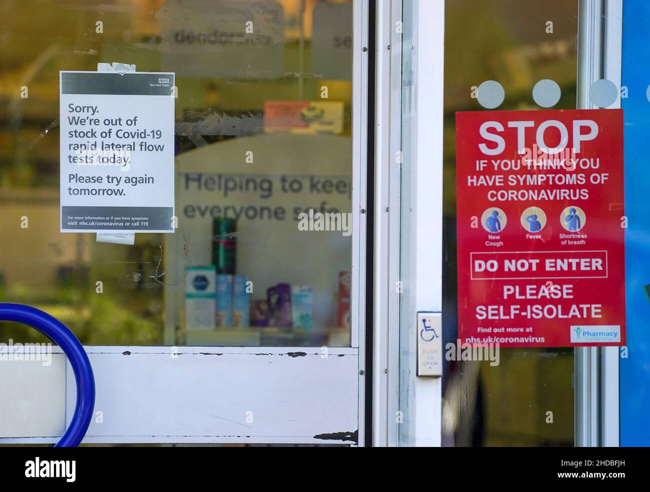 A sign informing customers that there are no lateral flow test (LFT