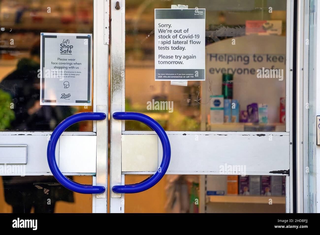 A sign informing customers that there are no lateral flow test (LFT