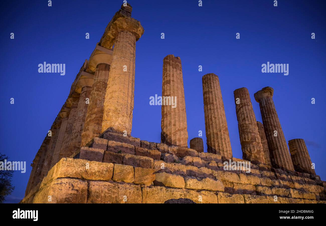 Tempel der Hera, archäologischer Park Valle dei Templi (Tal der Tempel), Agrigent, Sizilien, Italien Stock Photo