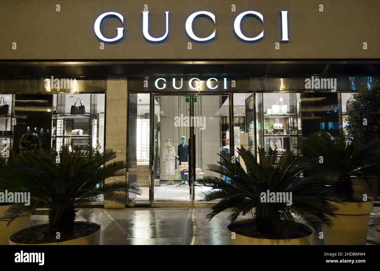 Gucci Filiale, Via della Liberta, Palermo, Sizilien, Italien Stock Photo