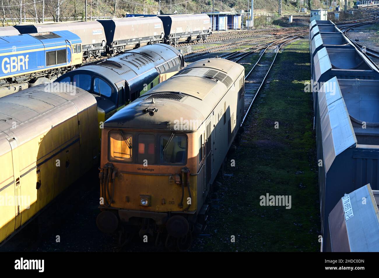 A dirty class 73 locomotive moving around Tonbridge West Yard on a cold winters morning in the UK. Stock Photo
