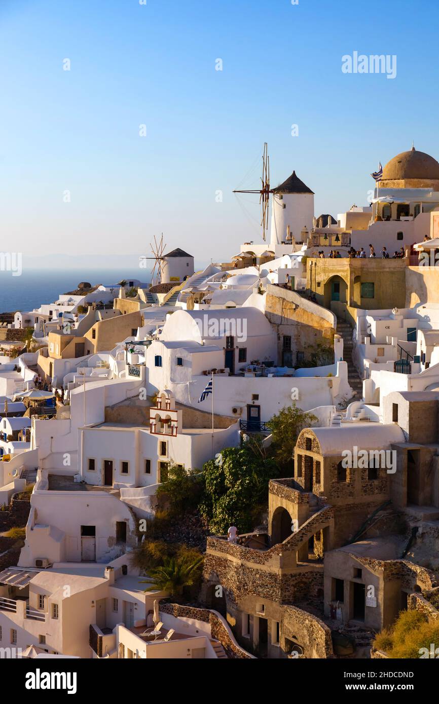 Griechenland, Kyklade, Santorin, Kirche in Thira,Oia Stock Photo - Alamy