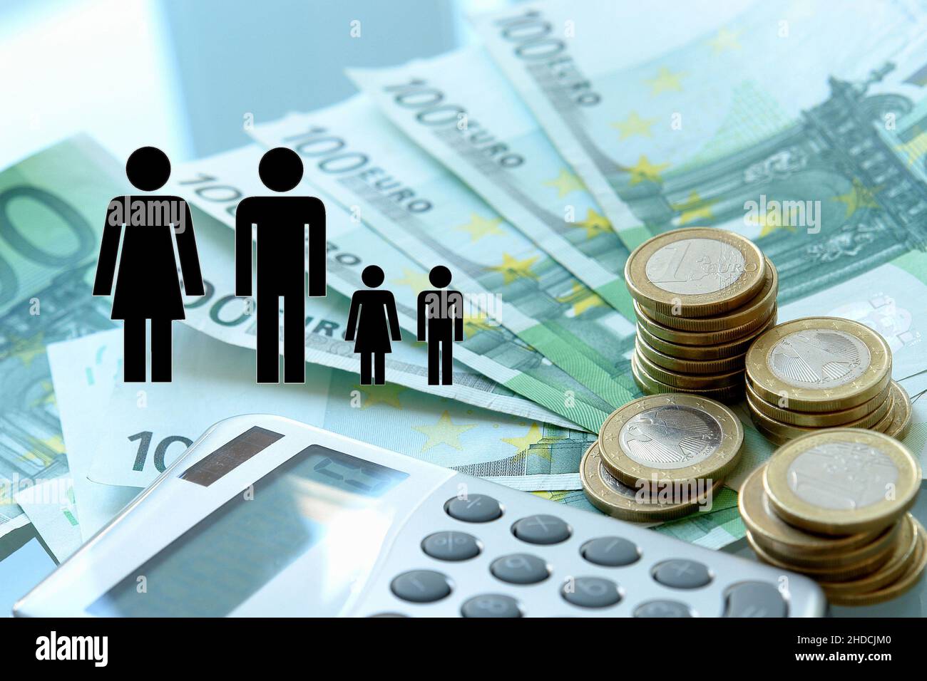  Familiengeld, Taschenrechner und Euro Stock Photo - Alamy Motiv 