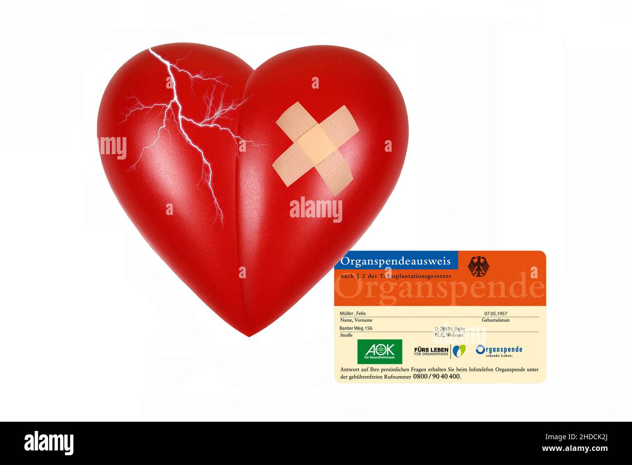 Rotes Herz, Organ, Gesundheit, Körperteil, Pflaster, Organspendeausweis, Operiertes Herz, Operation, Infarkt, Herzinfarkt, Stock Photo