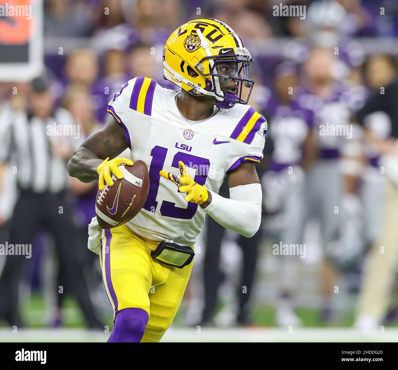 January 4, 2022 LSU QB (converted from WR) Jontre Kirklin 13 looks