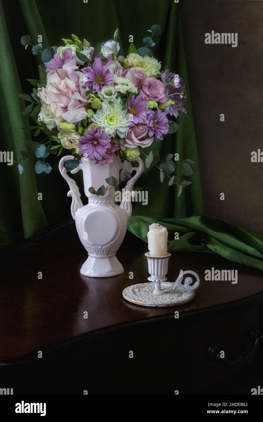 Still life with a luxurious bouquet in the interior Stock Photo - Alamy