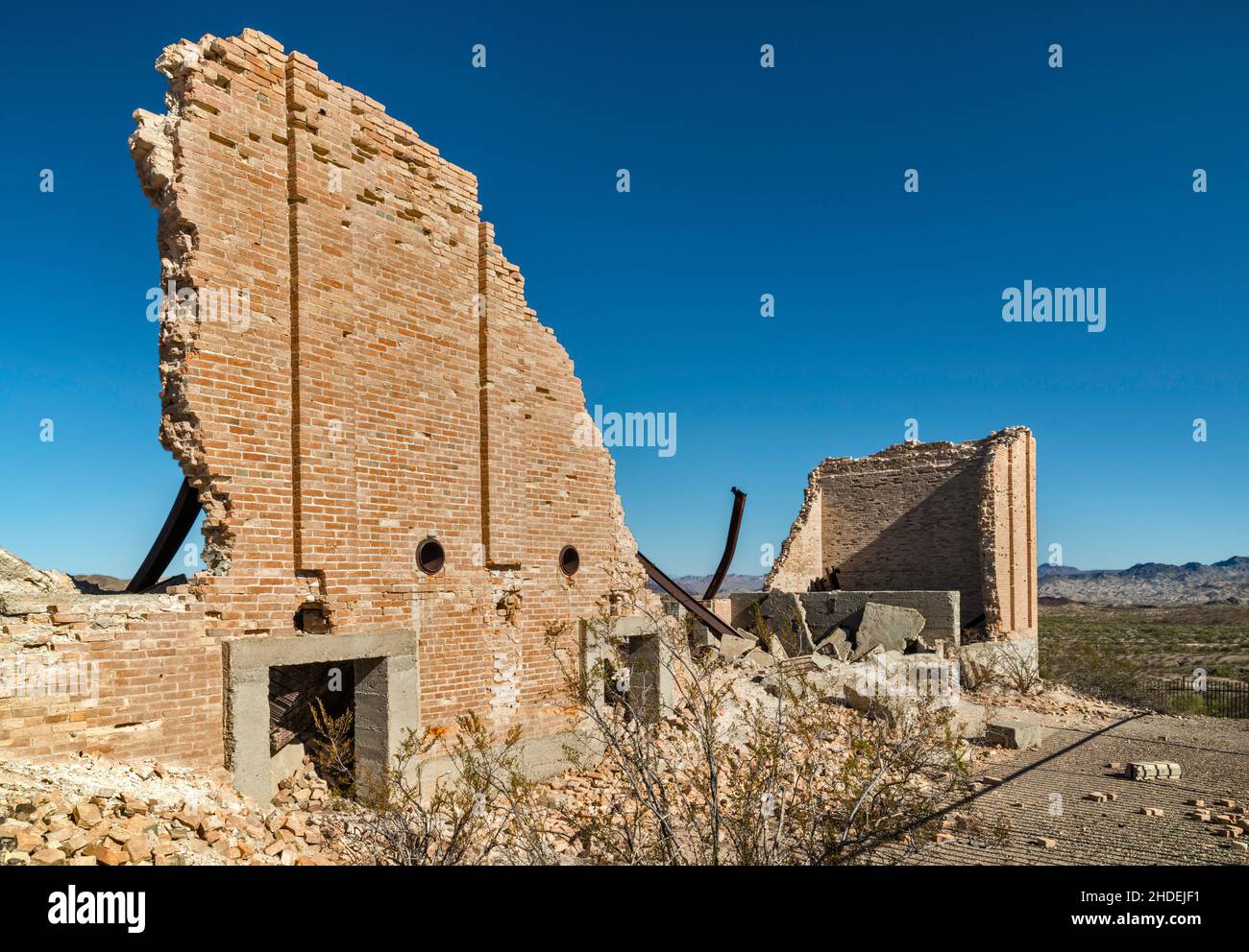 Dust chamber, ruins at Swansea copper mining townsite, Buckskin Mountains, Sonoran Desert, Arizona, USA Stock Photo