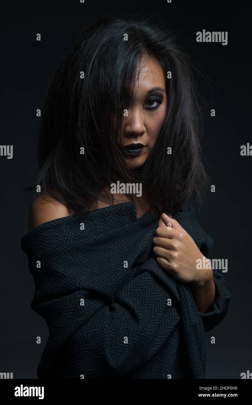 Korean girl profile hi-res stock photography and images - Alamy