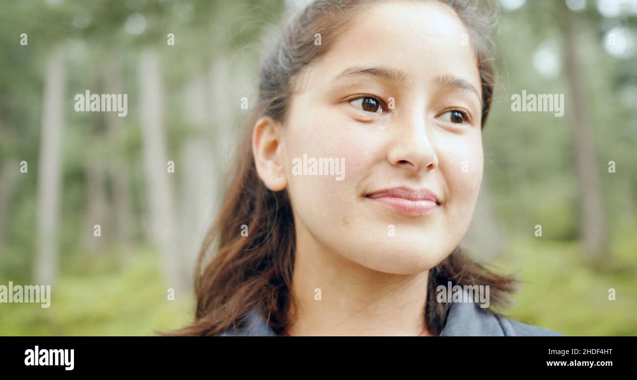 Closeup of the girl in the forest. Beautiful portrait Stock Photo - Alamy