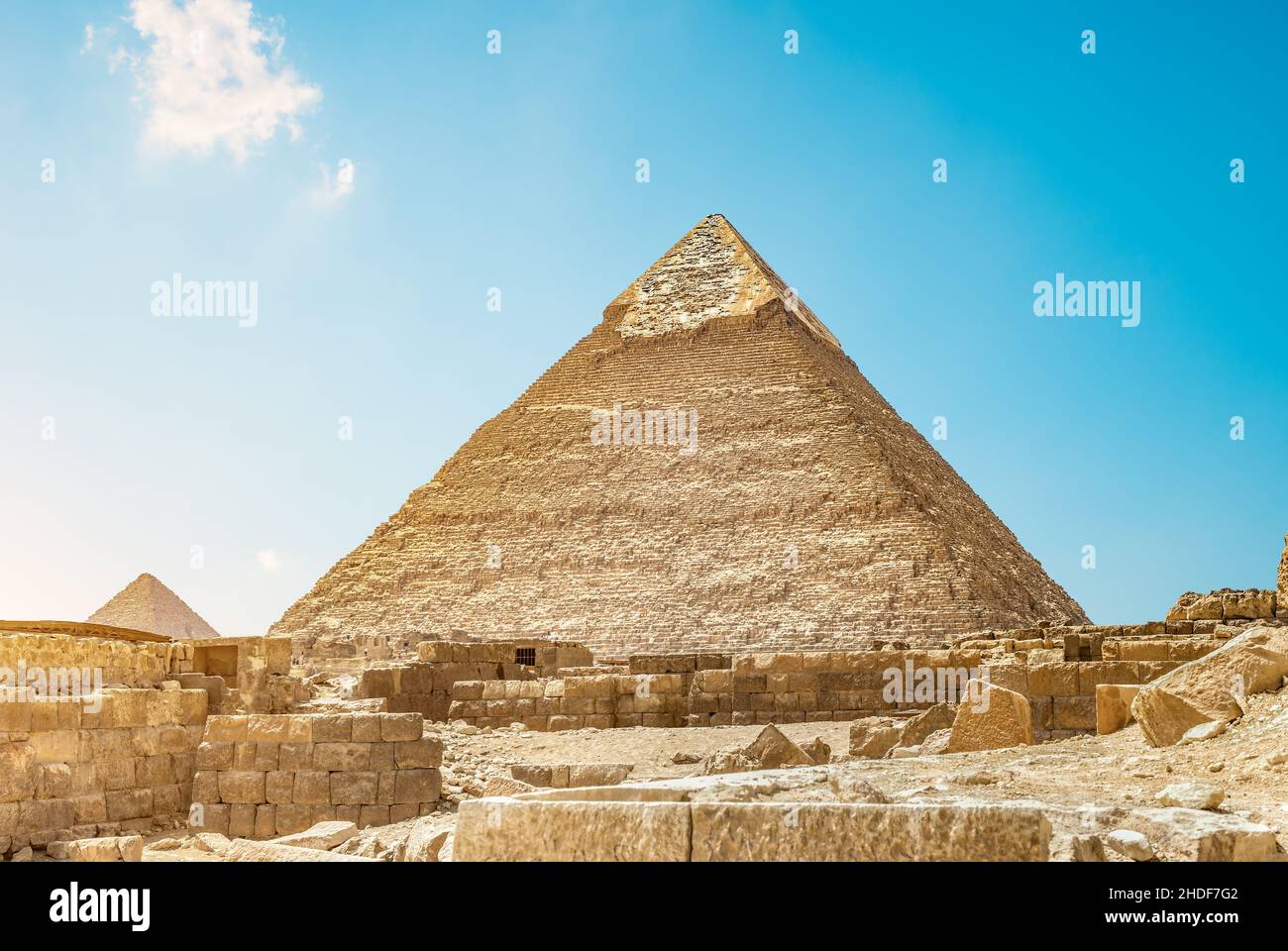 pyramid shape, pyramid of khafre, giza necropolis, pyramid shapes ...