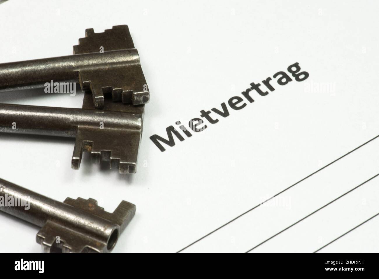 key, lease agreement, keys, lease agreements Stock Photo - Alamy