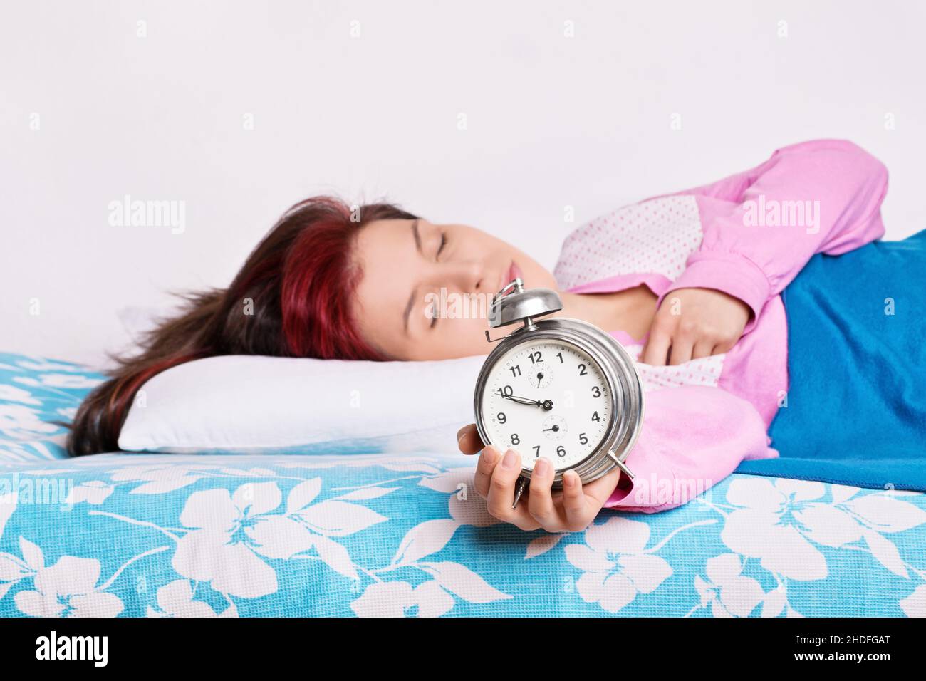 alarm clock, sleeping, alarm clocks, sleep, to be asleep, to sleep