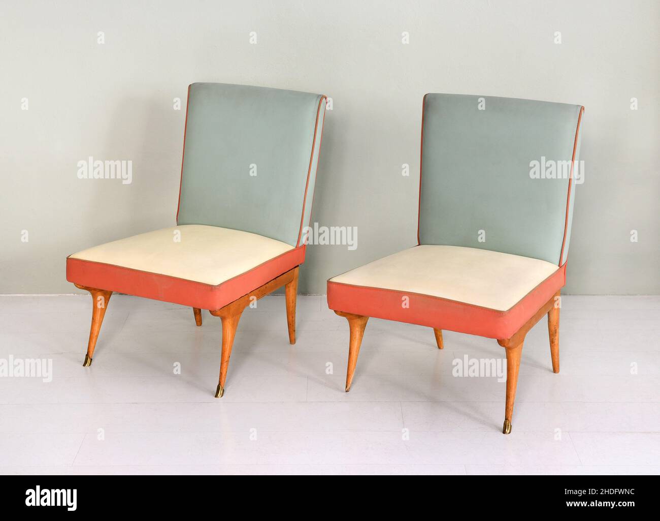 1950s furniture hi-res stock photography and images - Alamy