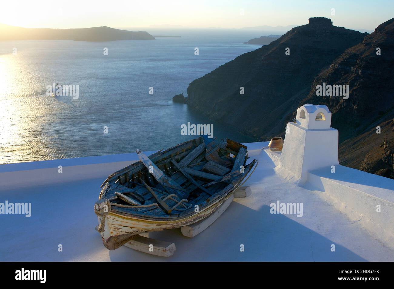 shipwreck, santorini, thyra, shipwrecks, santorinis, thyras Stock Photo