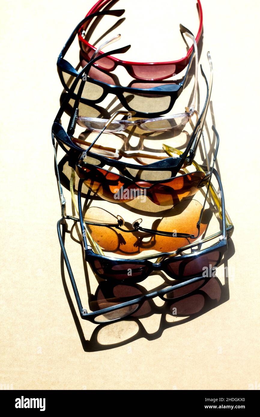 Side eyeglasses hi-res stock photography and images - Alamy
