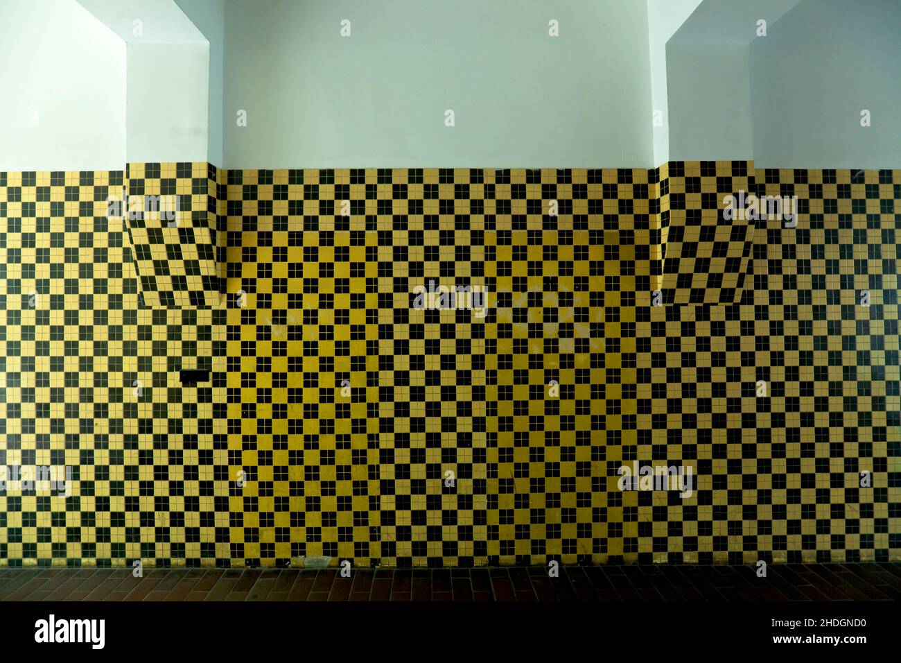 checked, corridor, wall tiles, squareds, corridors, hallway, wall tile