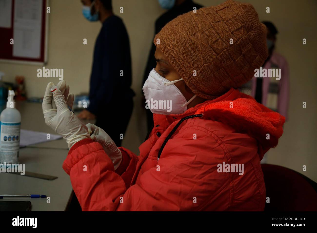 Noida, India. 06th Jan, 2022. Amid concerns over the new, highly transmissible Omicron variant of SARS-CoV-2, vaccination began for the children between 15 to 18-year-old age. (Photo by Haripriya Shaji/Pacific Press) Credit: Pacific Press Media Production Corp./Alamy Live News Stock Photo