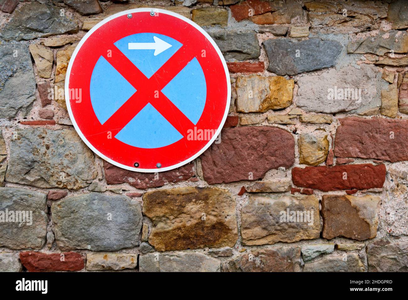 Stopping sign hi-res stock photography and images - Alamy