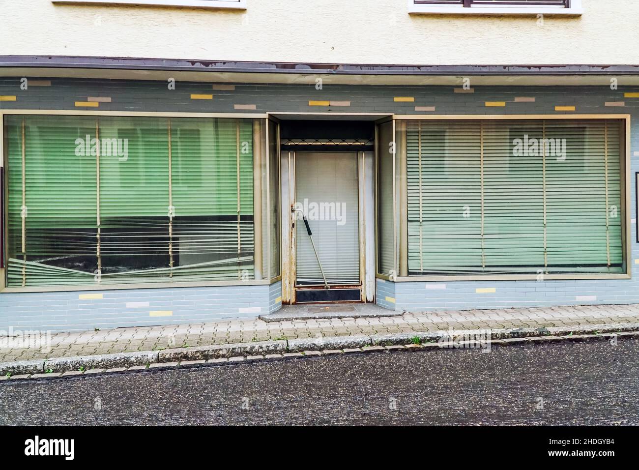 Retail business architecture hi-res stock photography and images - Alamy
