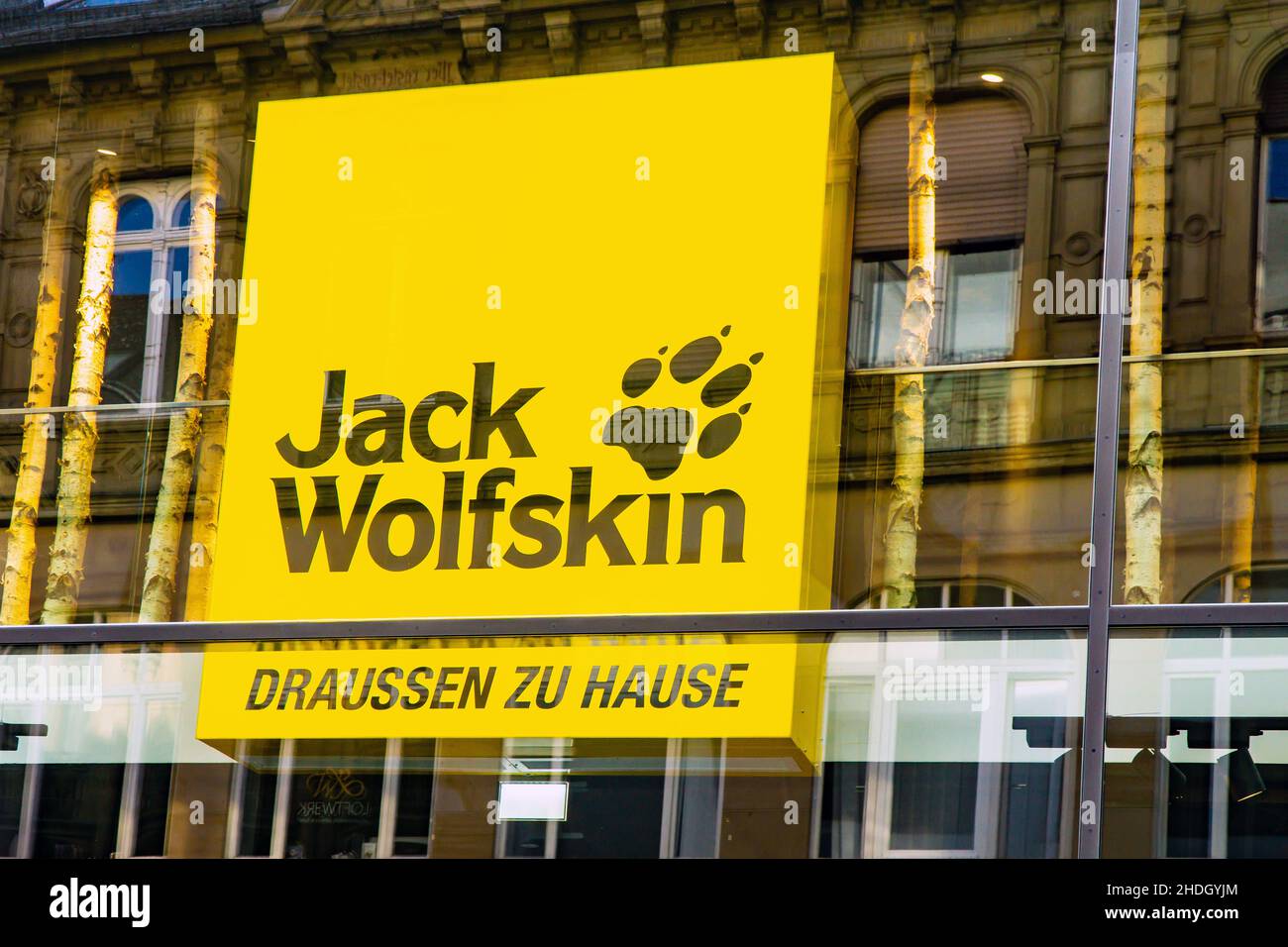 Jack wolfskin hi-res stock photography and images - Page 2 - Alamy