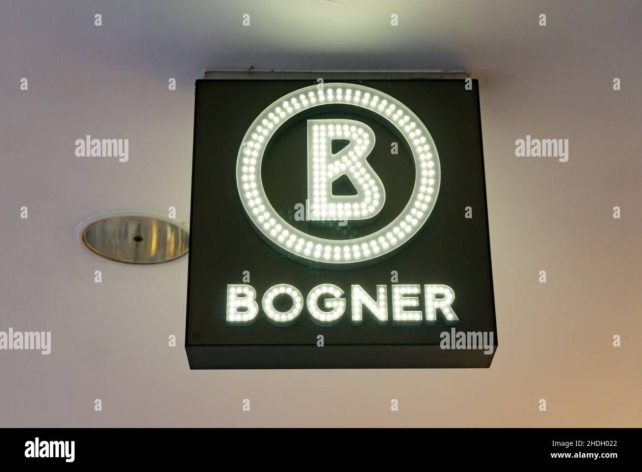 Bogner fashion hi-res stock photography and images - Alamy