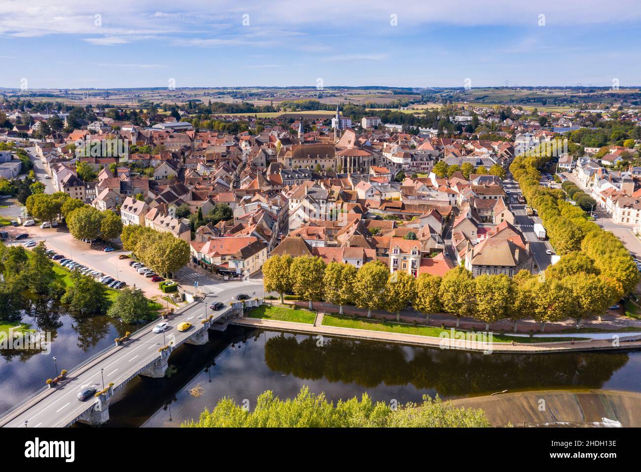 France, Allier, Bourbonnais,  Saint Pourcain sur Sioule, town and bridge over the Sioule river (aerial view) // France, Allier (03), Bourbonnais, Sain Stock Photo