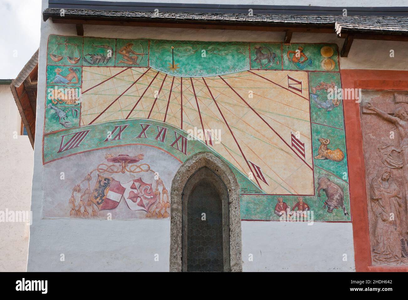 Historical sundial hires stock photography and images Alamy