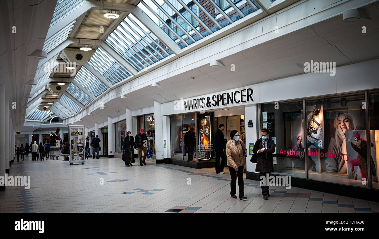 Marks & Spencer department store in Swan Walk shopping centre, Horsham, West Sussex. Footfall in shopping centres and otrer retail areas has dropped c Stock Photo