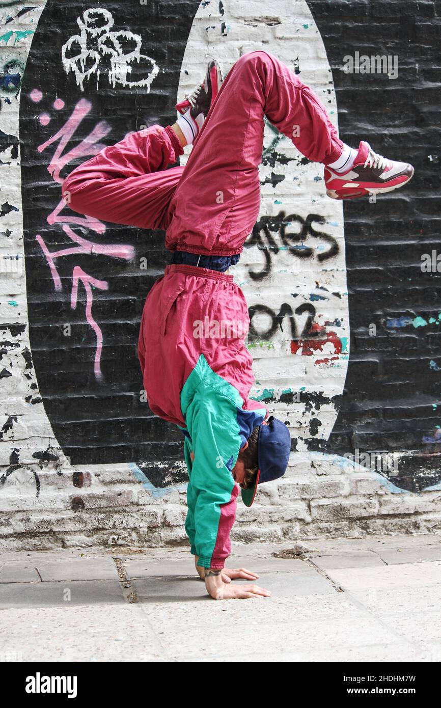 urban, hand stand, hip hop, urbans, handstands, hip hops Stock Photo