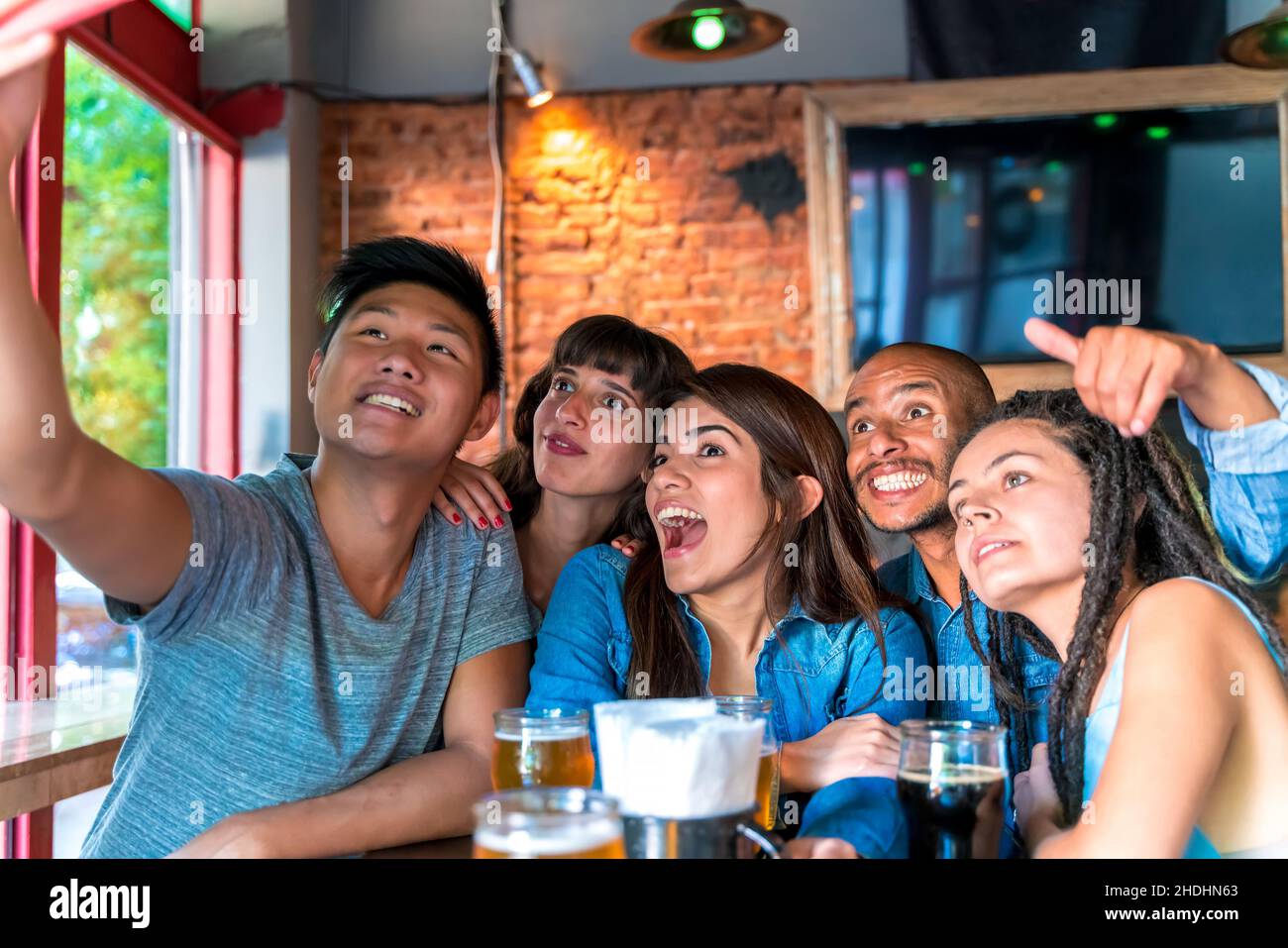 bar counter, friends, group picture, selfie, bar counters, friend