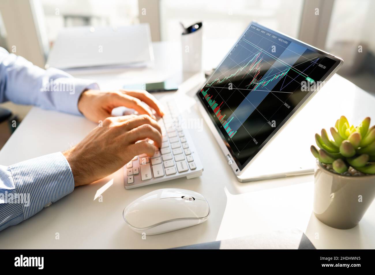 Business analytics software hi-res stock photography and images - Alamy