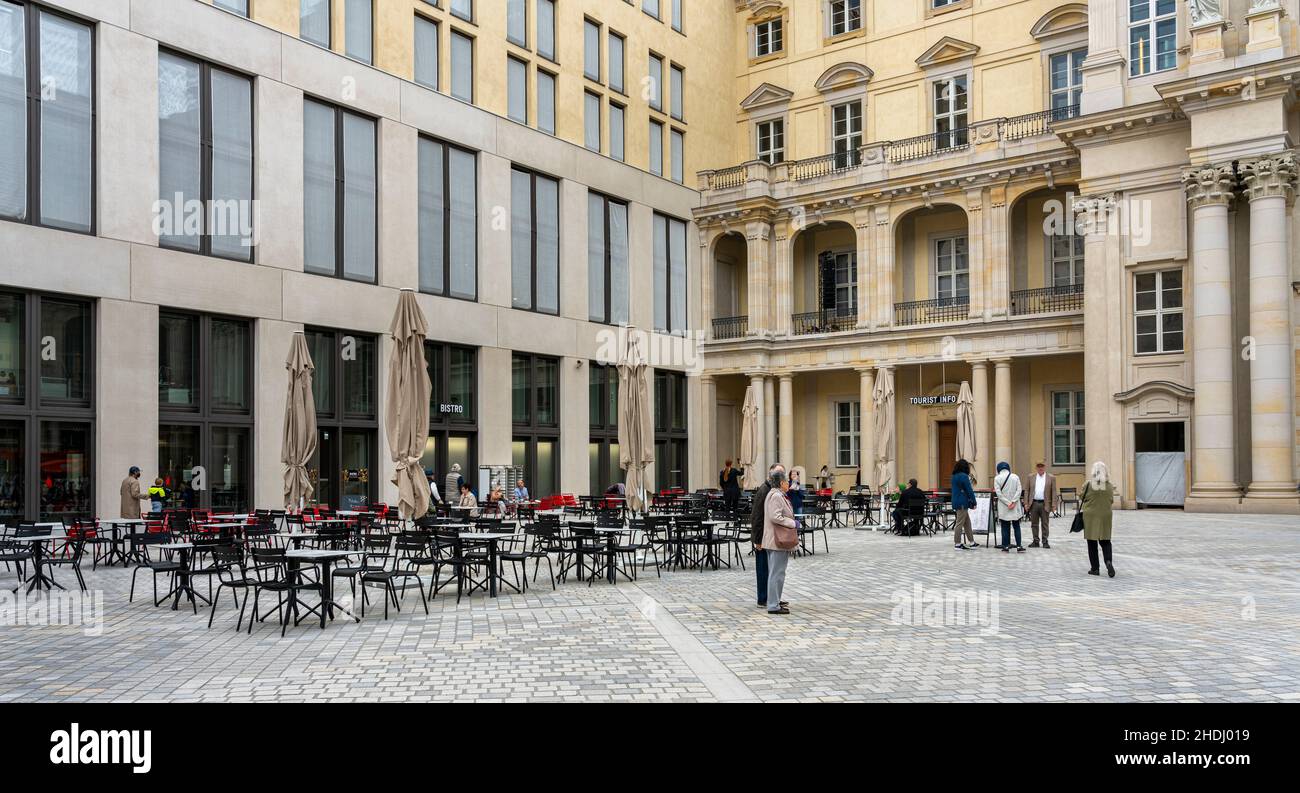 cafe, courtyard, humboldt forum, cafes, courtyards Stock Photo Alamy