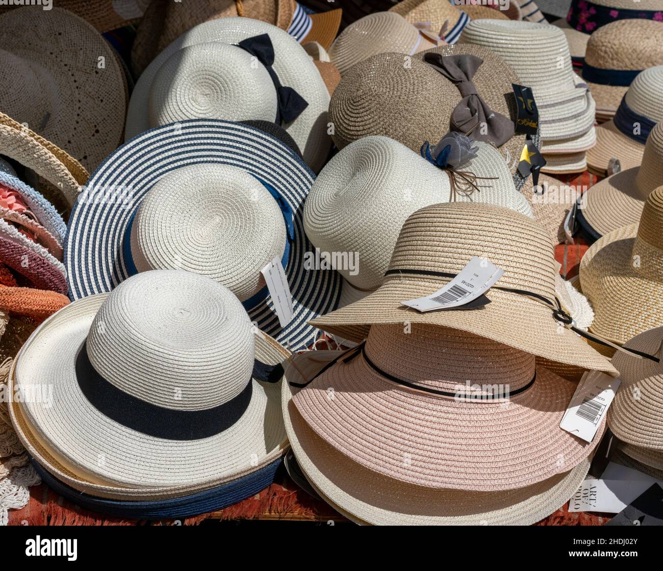 Lady hat hi-res stock photography and images - Alamy