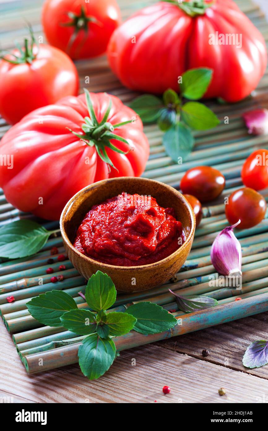 ketchup, tomato paste, ketchups, tomato pastes Stock Photo Alamy