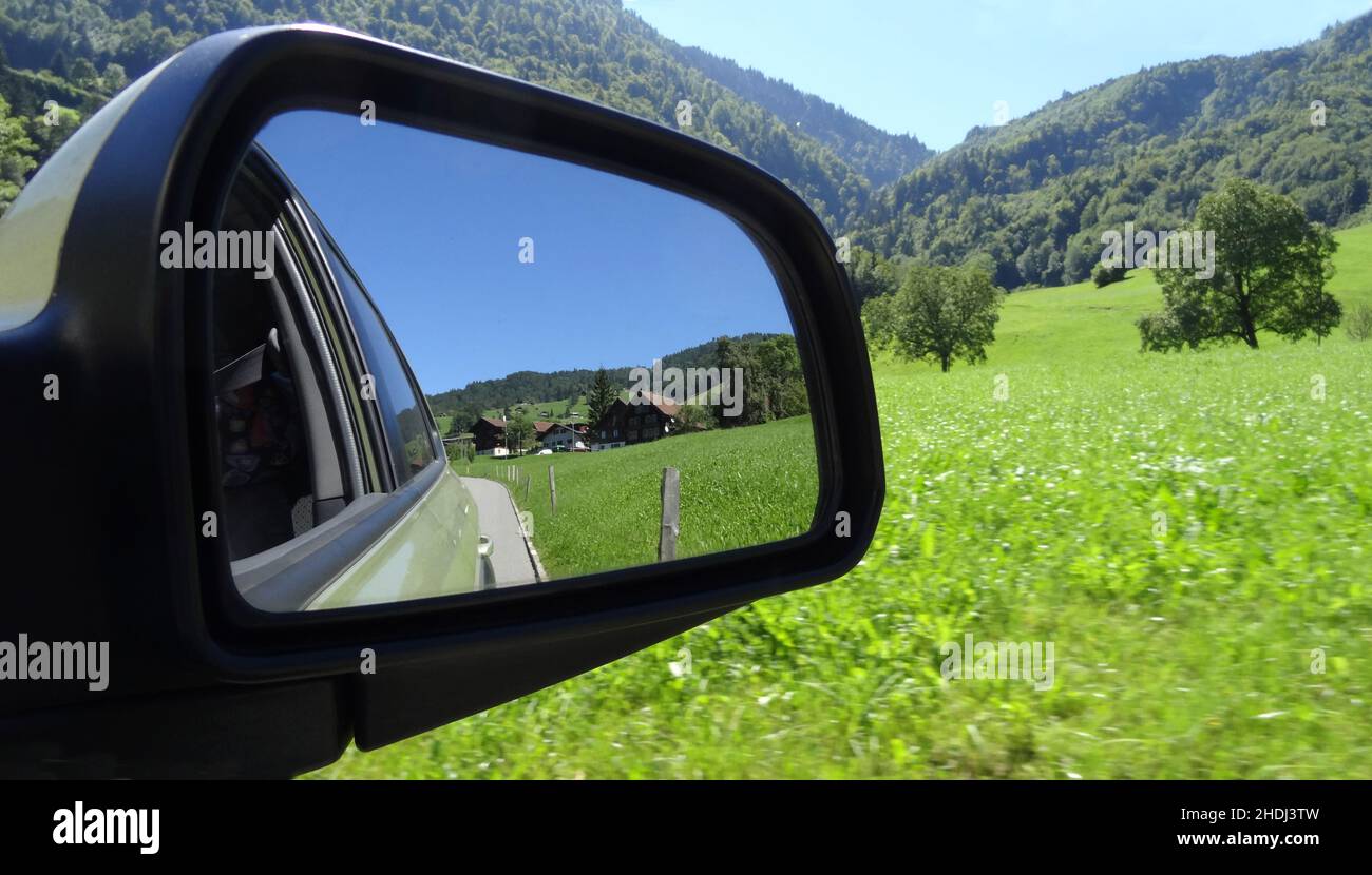 on the move, car trip, side view mirror, rear view mirror, on the moves ...