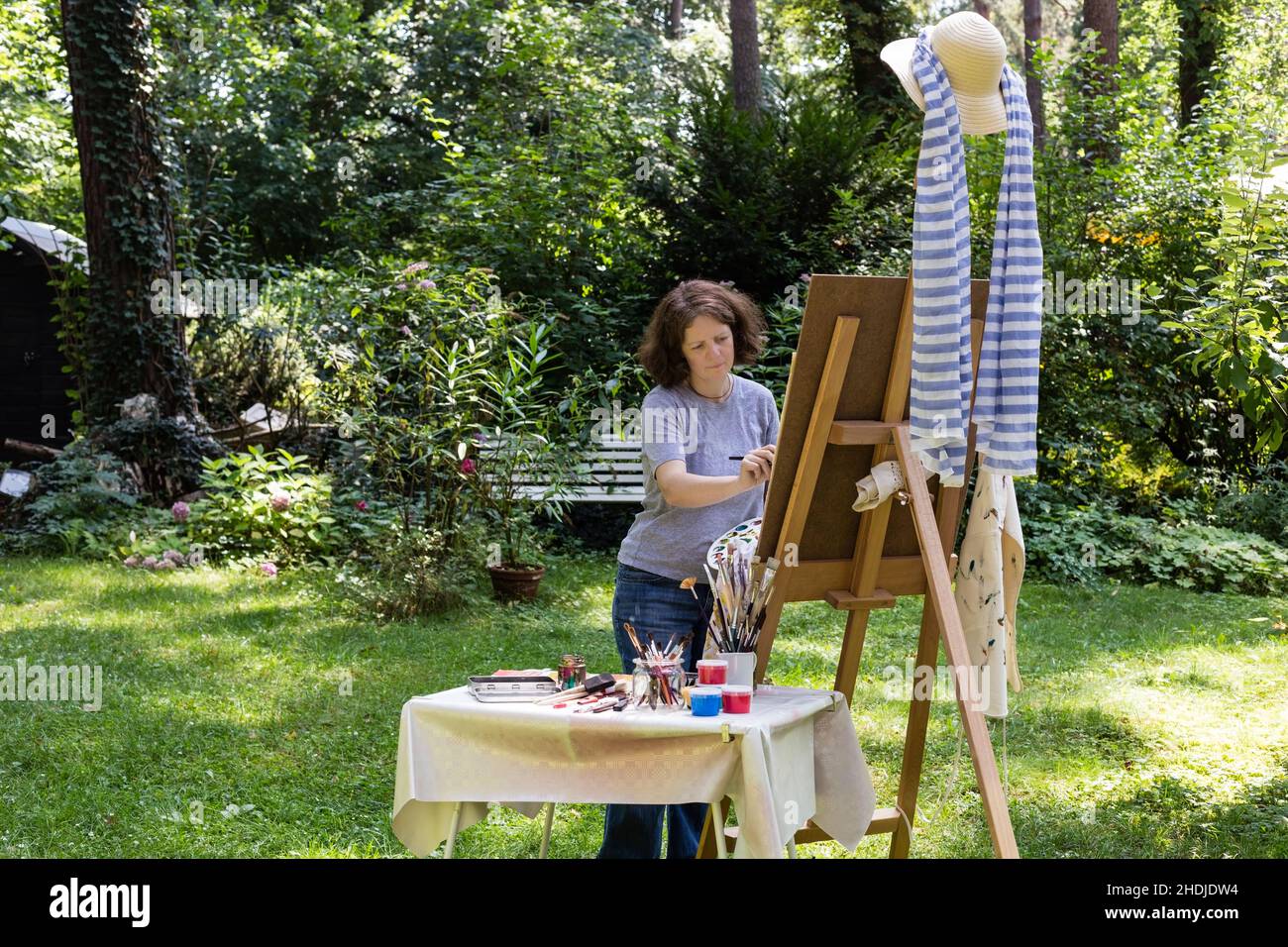 painting, easel, artist, drawing, easels, artists Stock Photo Alamy