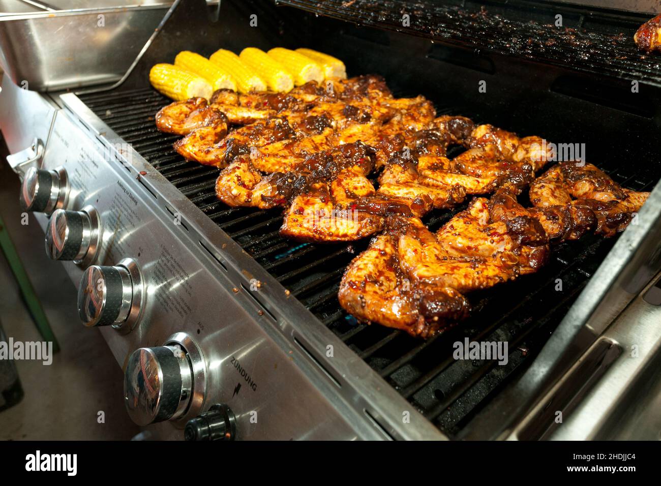 chicken, chicken wing, gas grill, chickens, chicken wings Stock Photo