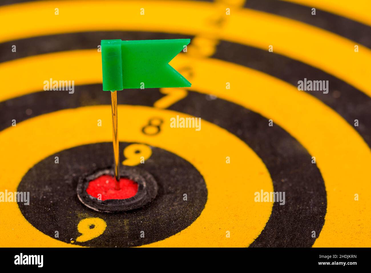 target, darts, bullseye, goal, goals, objective, targets, arrow, dart