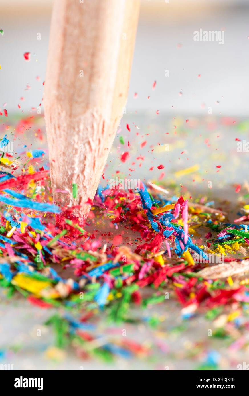 crayon, spiked, break, crayons, spikeds, breaks, rest, resting Stock Photo Alamy