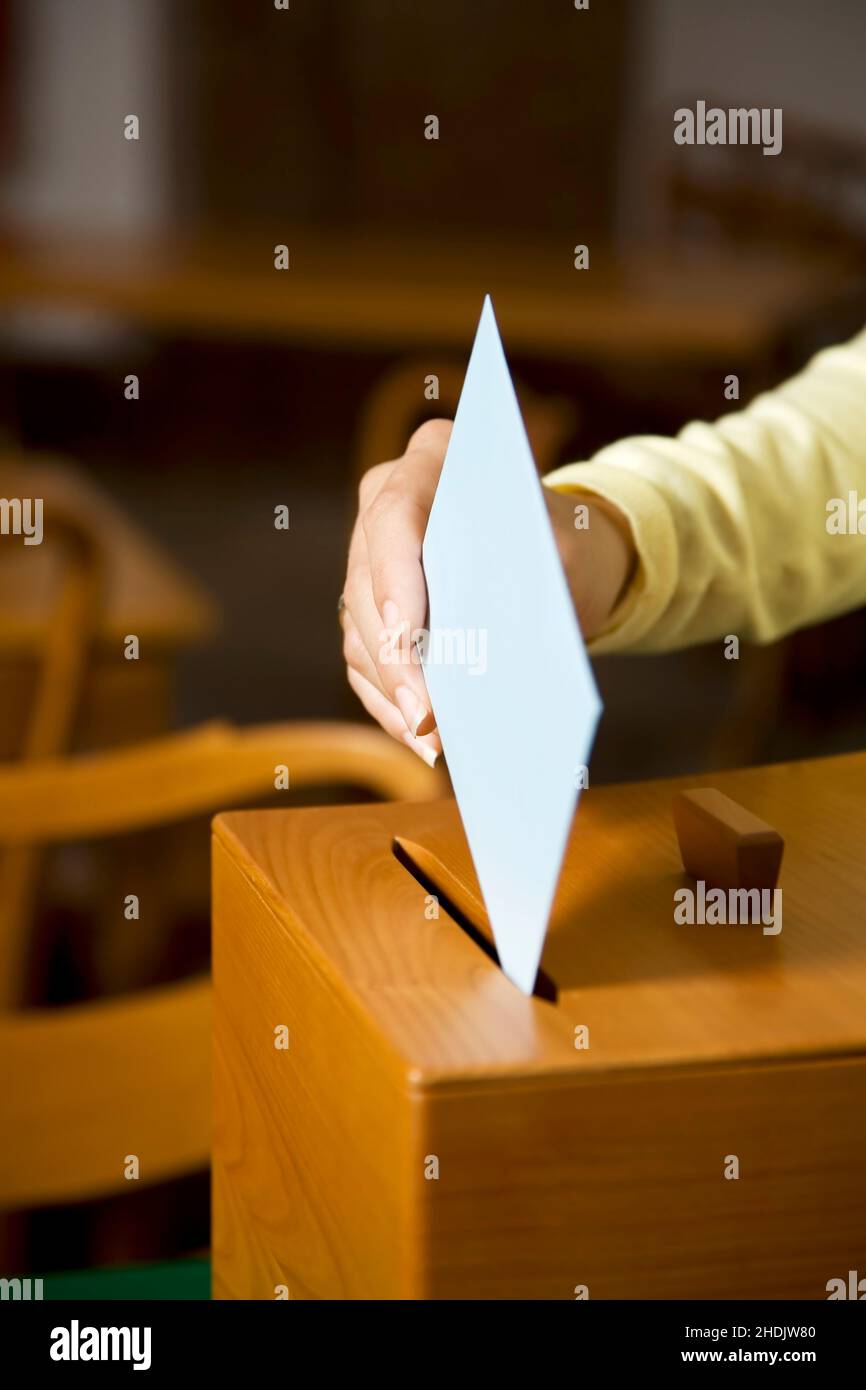 choose, ballot, throwing, chooses, ballots Stock Photo