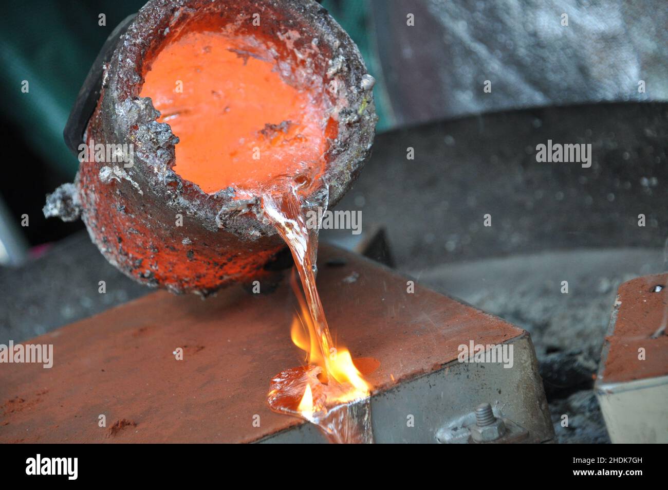 metal, melting, cream jar, metals, thawing, cream jars, sweet jar