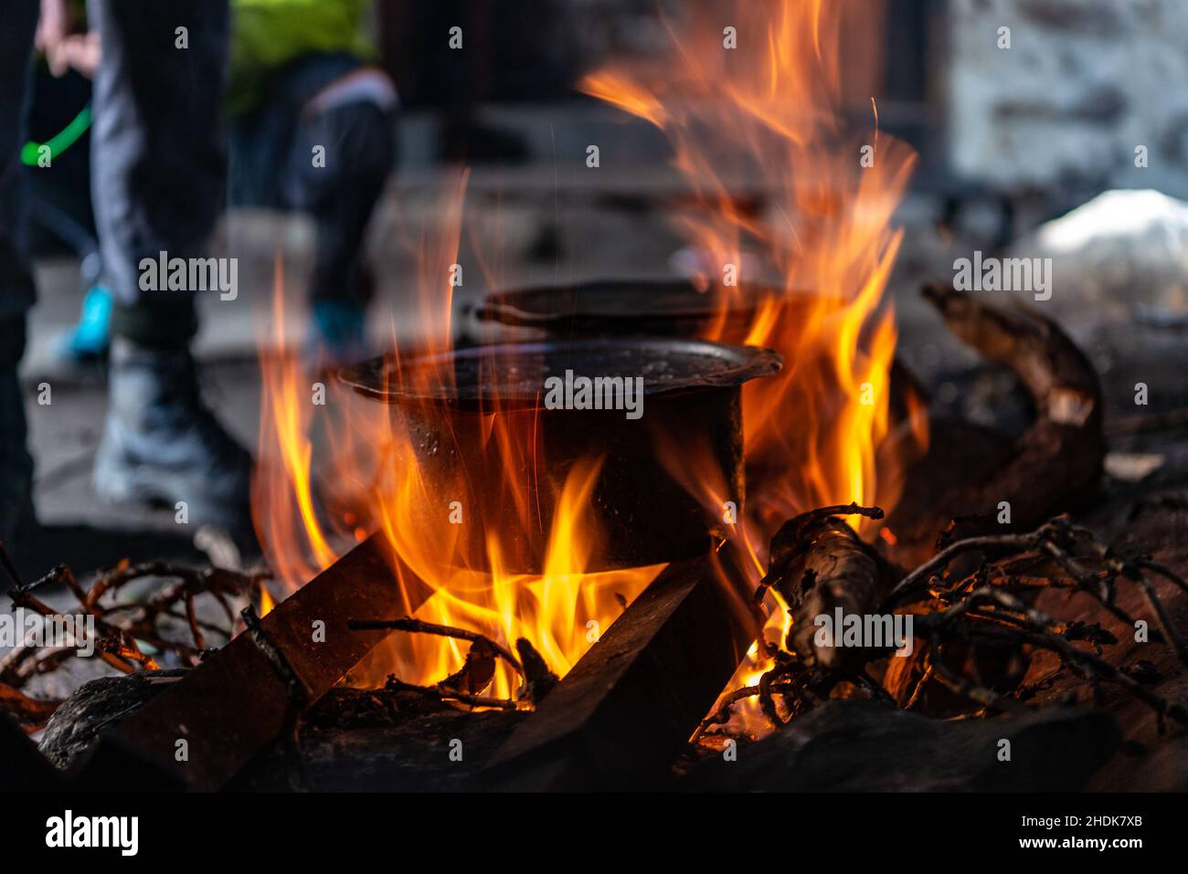 cooking, campfire, to cook, campfires Stock Photo Alamy