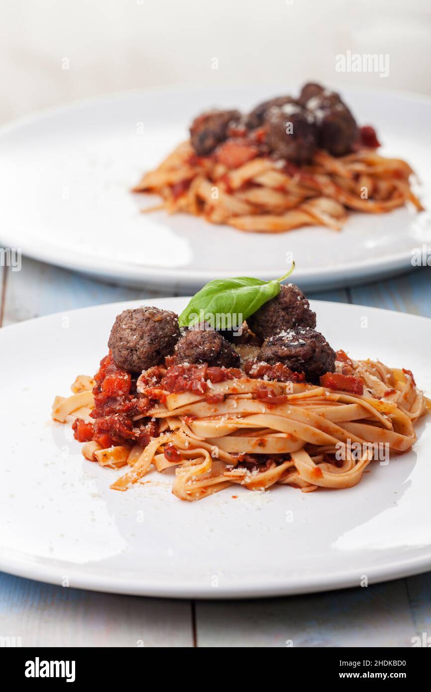 spaghetti, tomato sauce, meatballs, spaghettis, tomato sauces, meatball