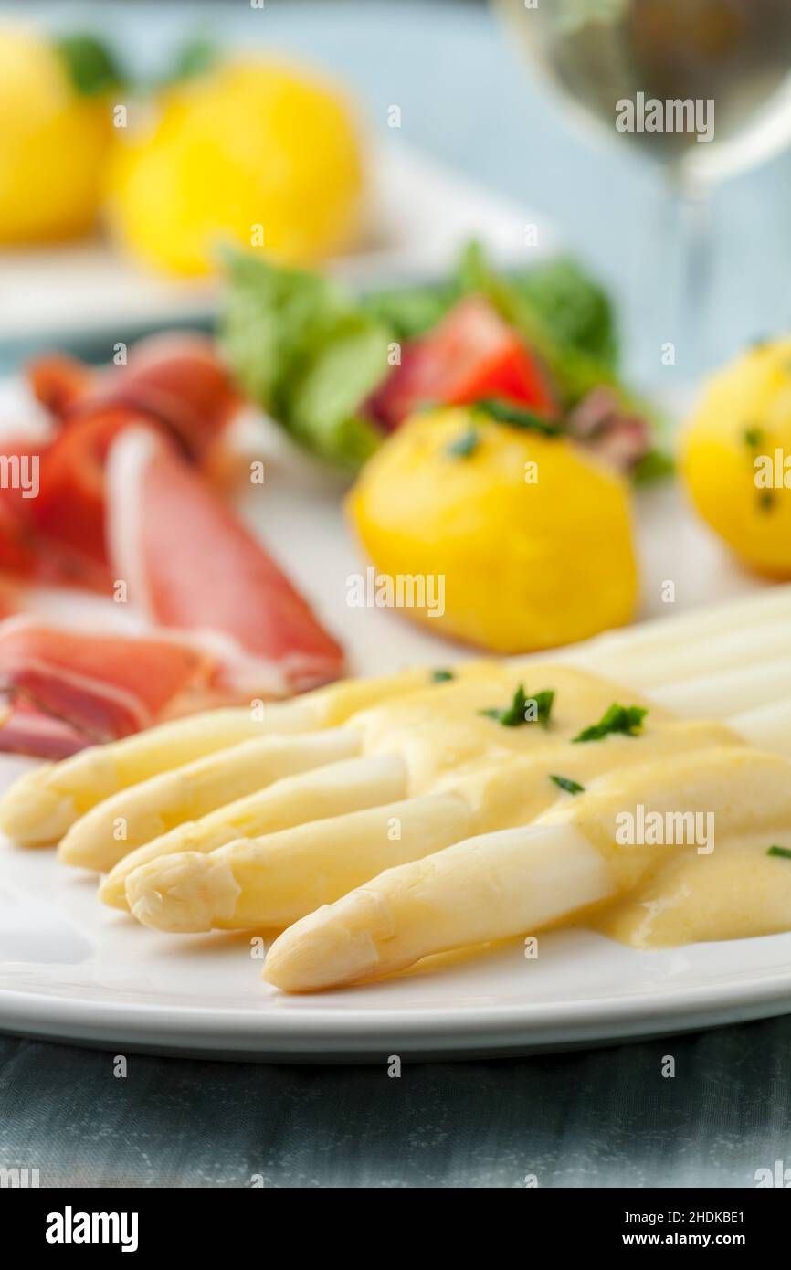 white asparagus, hollandaise, hollandaises Stock Photo Alamy