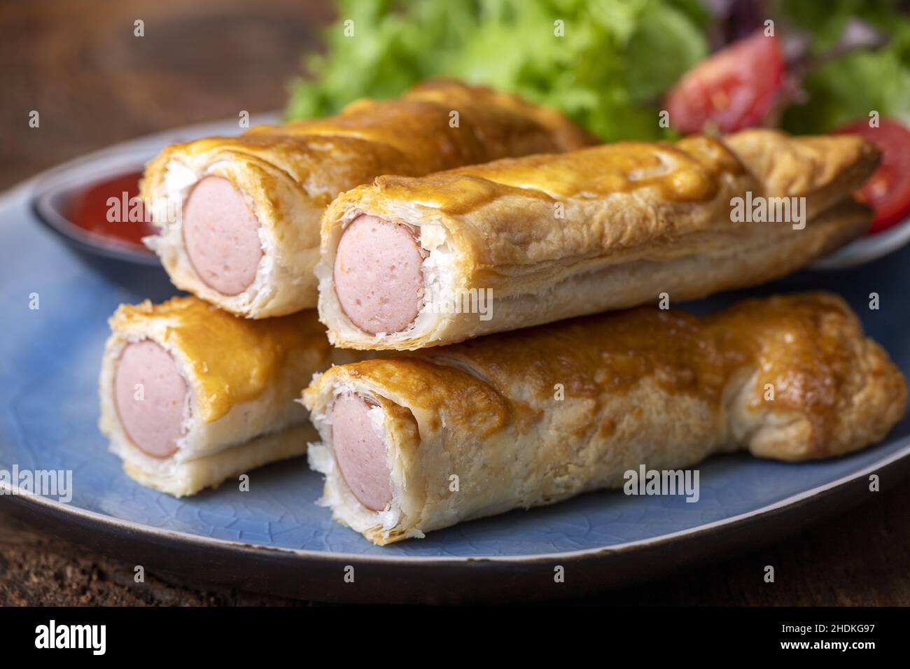 finger food, pigs in a blanket, sausage rolls, sausage roll, finger foods, pigs in a blankets