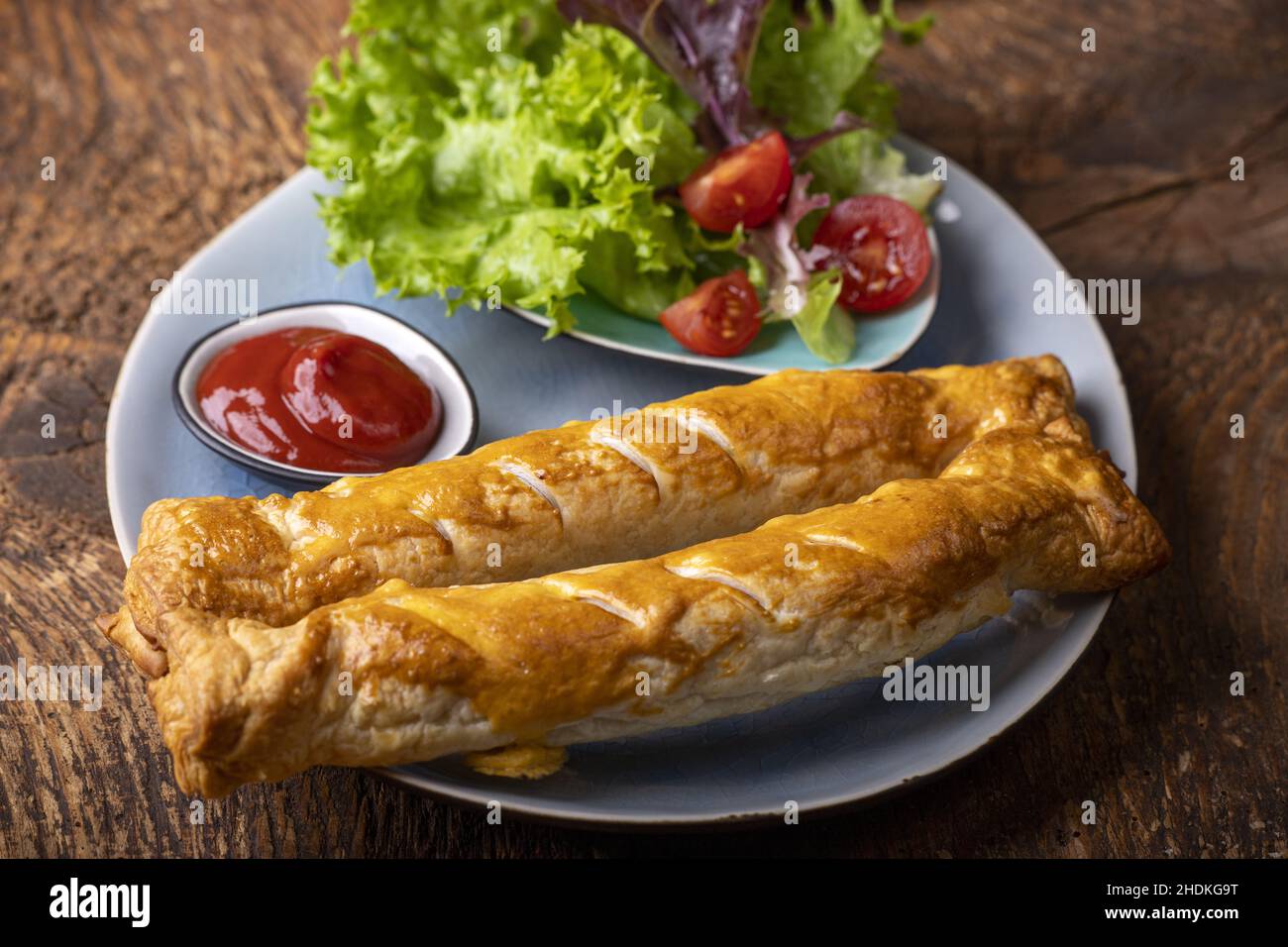 finger food, crust, pigs in a blanket, sausage roll, finger foods